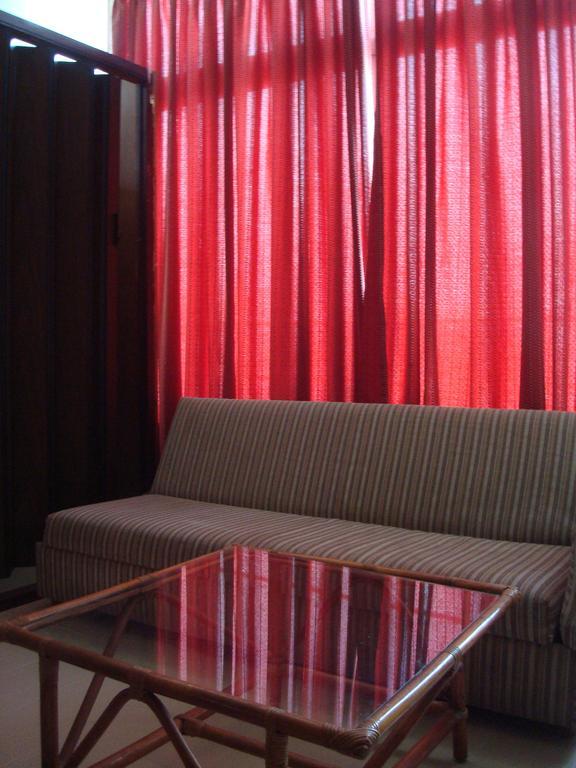 Dove Hotel Amman Room photo